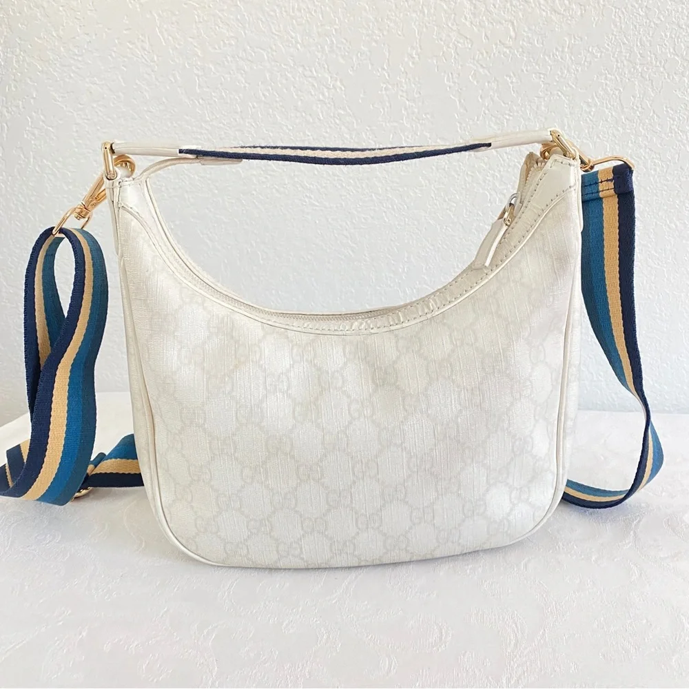 GUCCI GG supreme hobo Bag